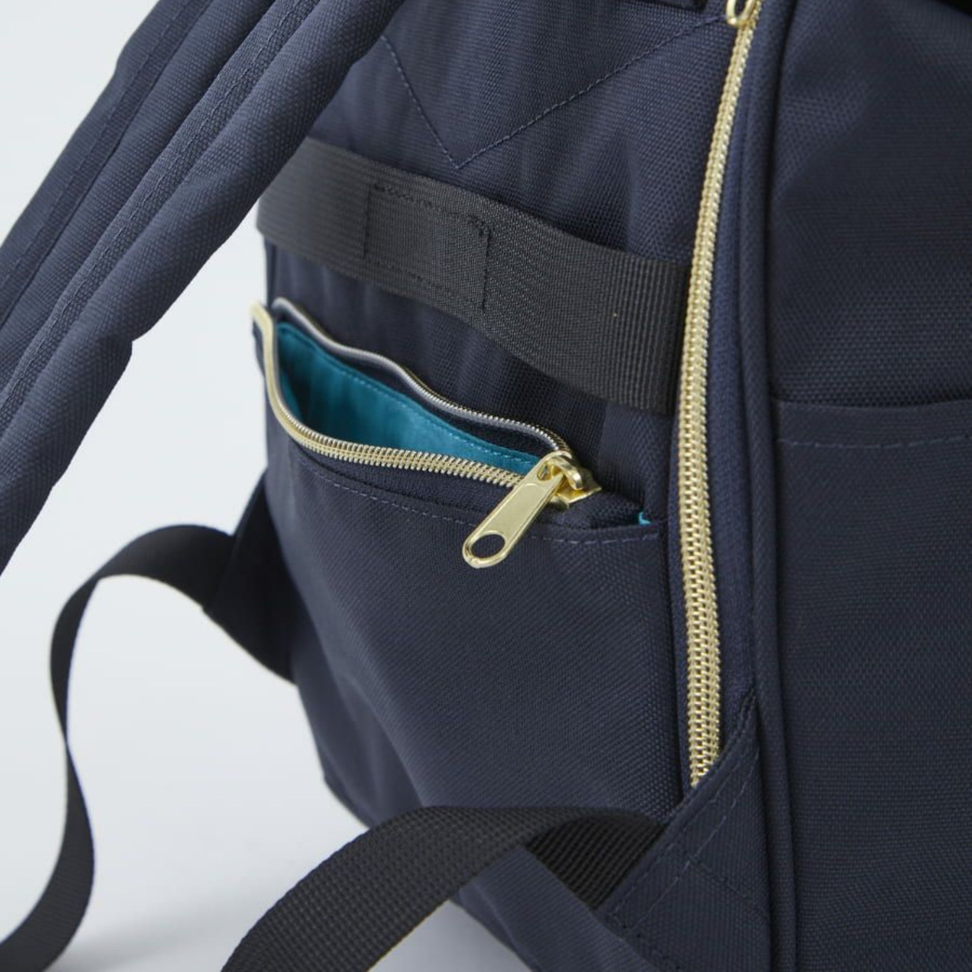 Anello Cross Bottle Backpack Small