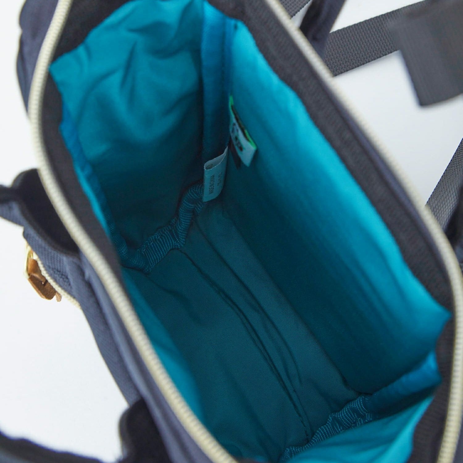 Anello Cross Bottle Nano Bag