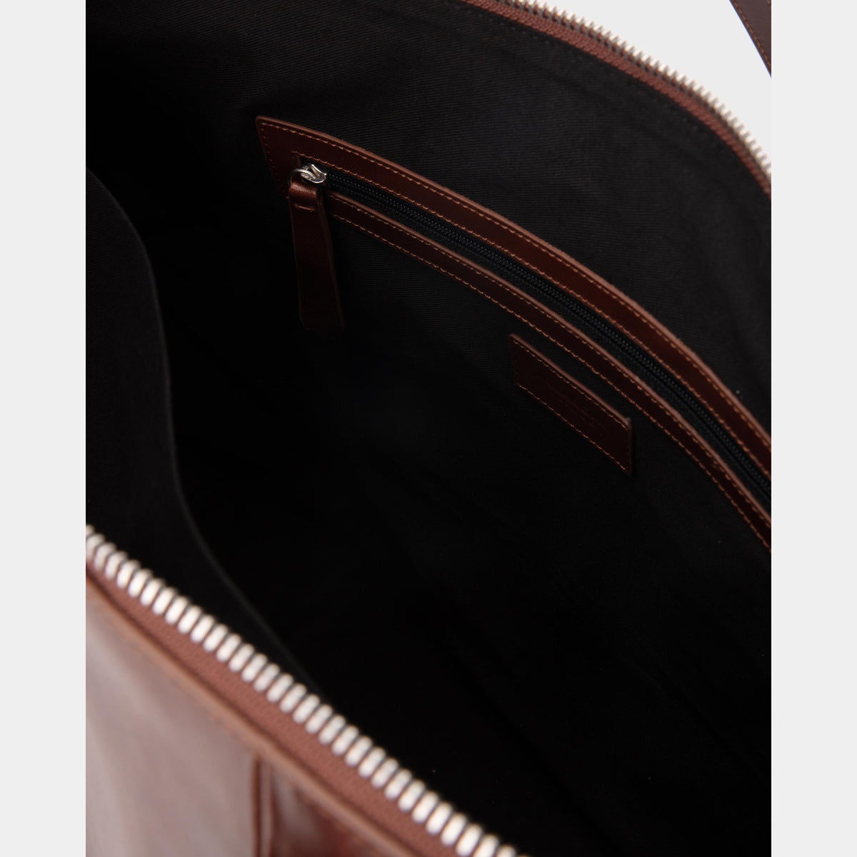 Vagabond Thira Bag
