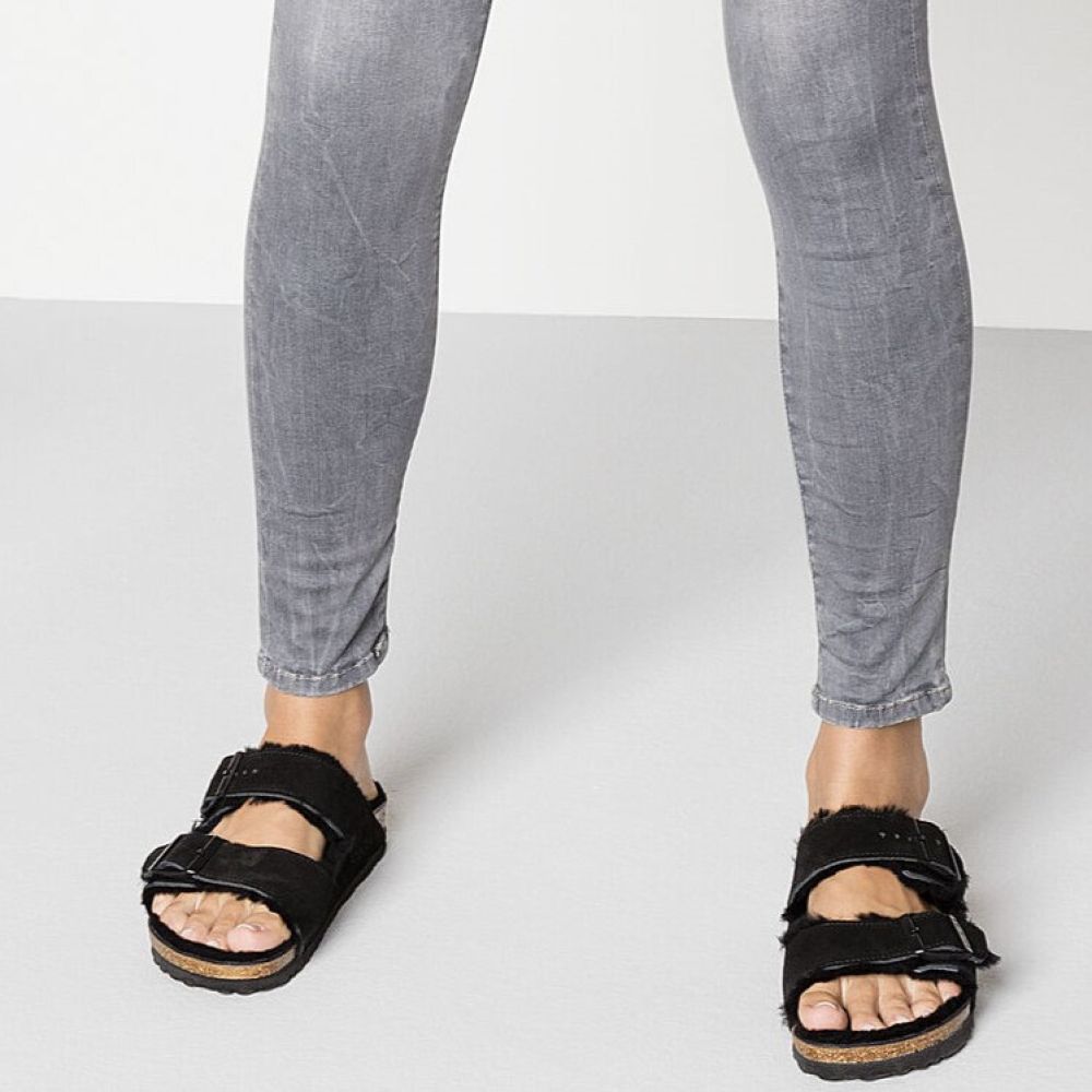 Birkenstock Women's Arizona Shearling in Black (Narrow Width)