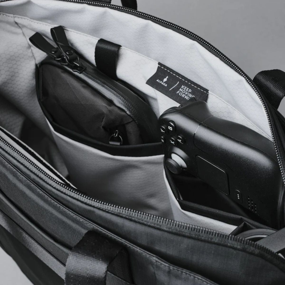 Alpaka Metro Tote