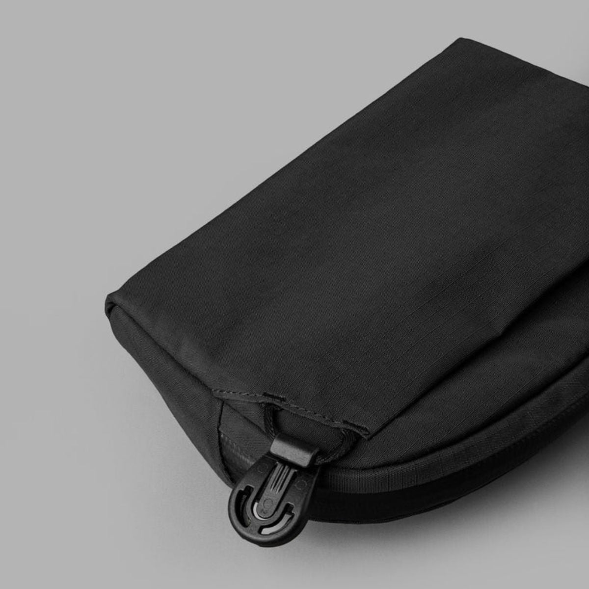 Alpaka Flight Sling 1L