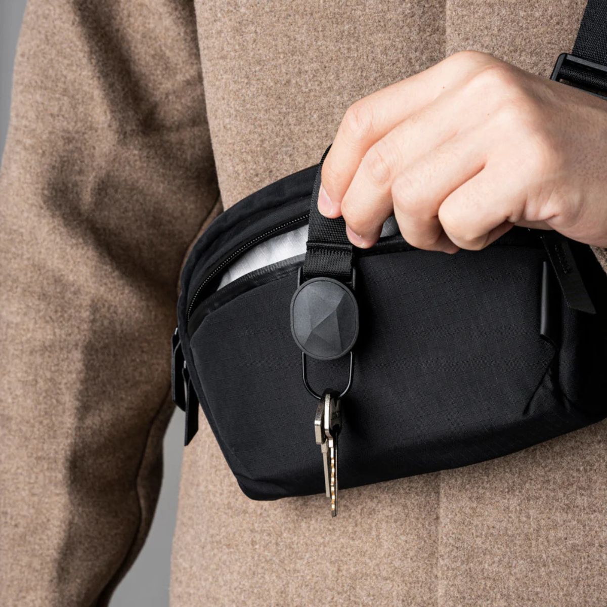 Alpaka Flight Sling 1L