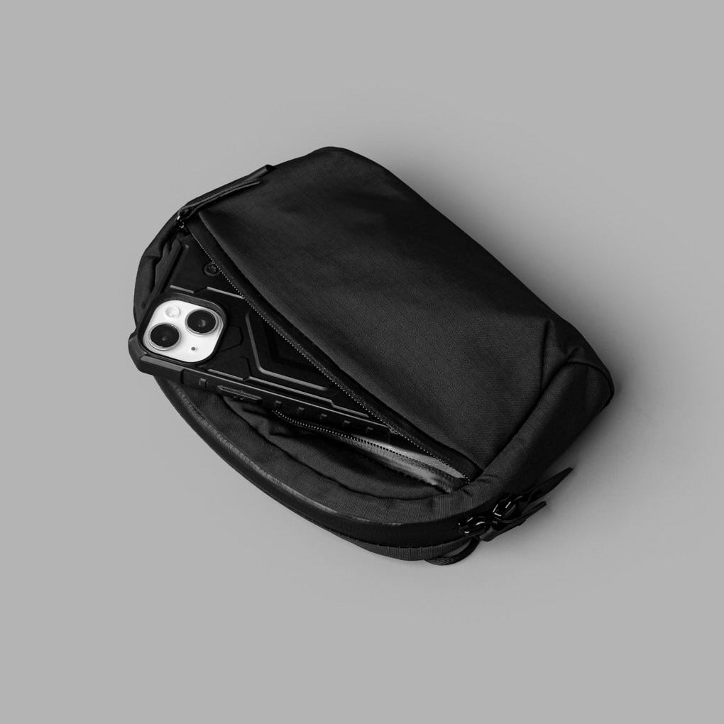 Alpaka Flight Sling 1L