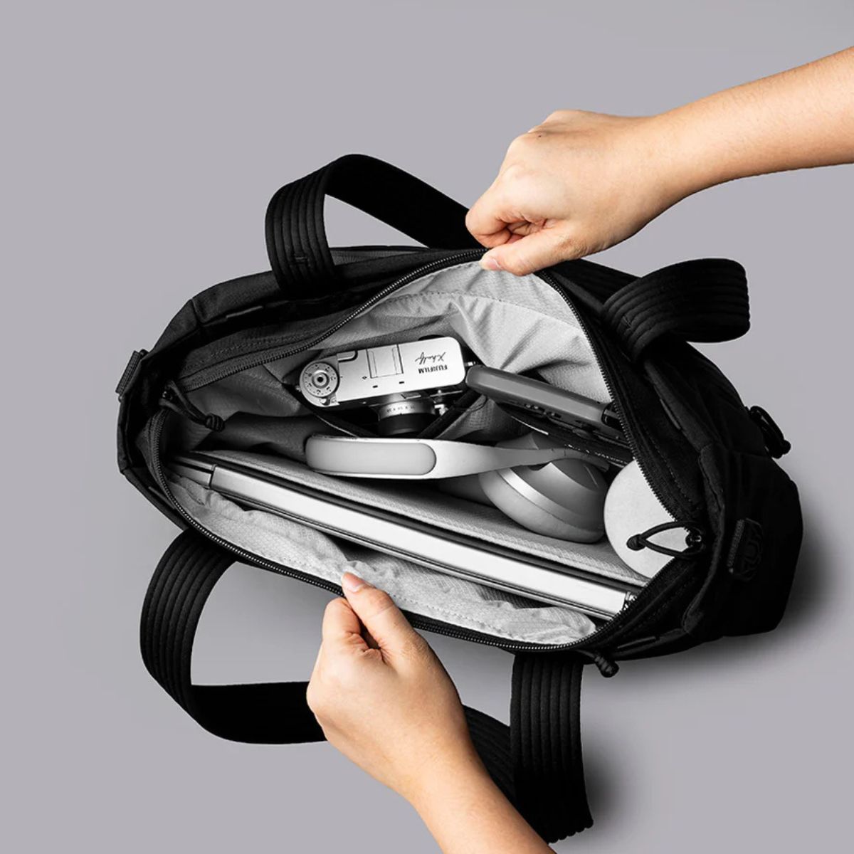 Alpaka Bravo Tote V2 12L