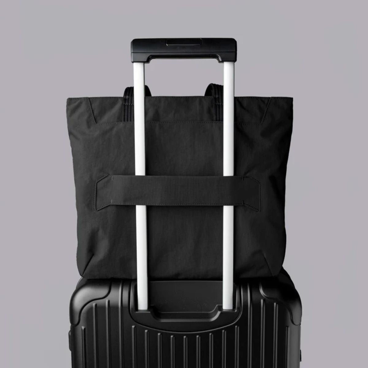 Alpaka Medium Flight Tote