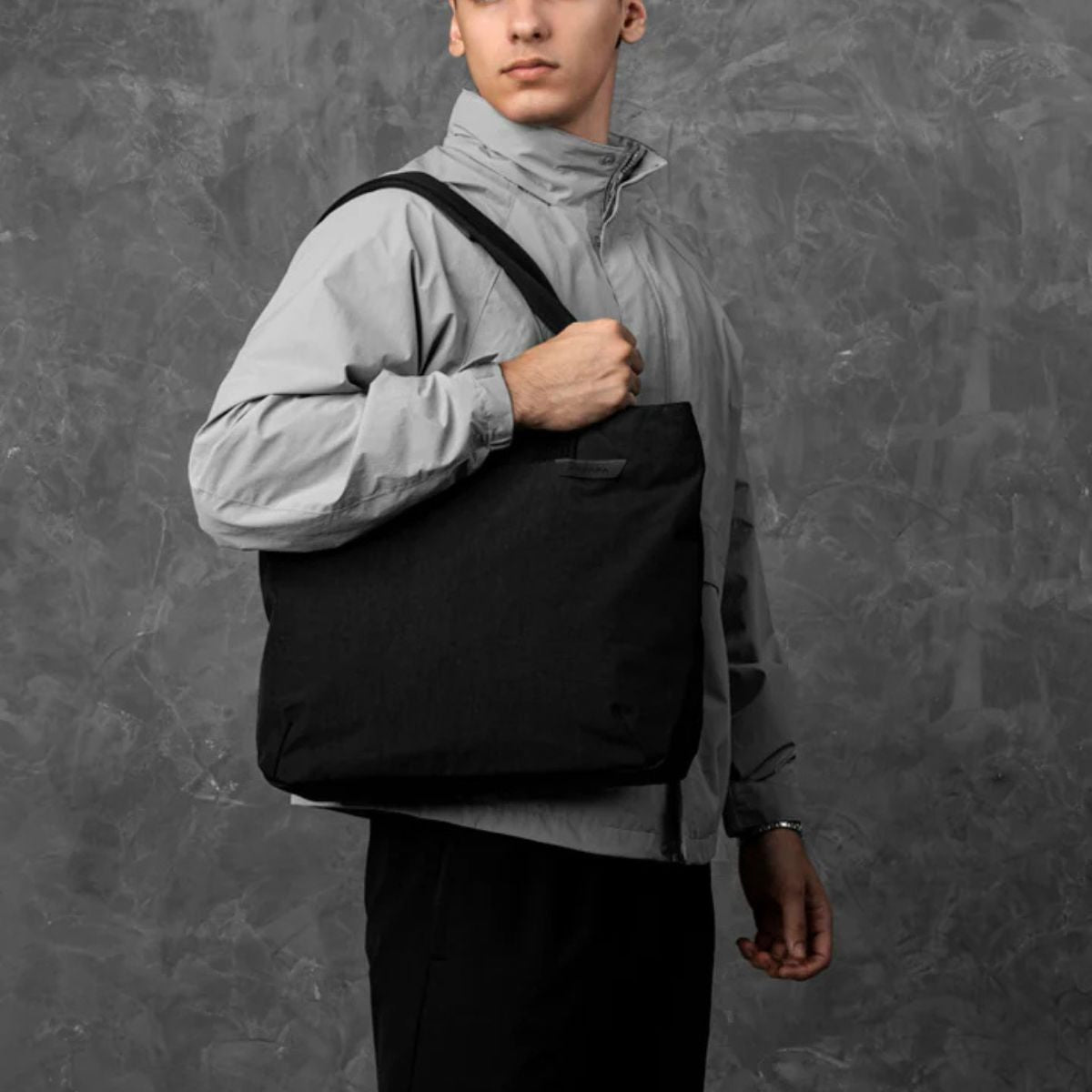 Alpaka Medium Flight Tote
