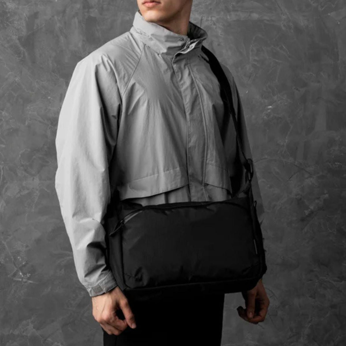 Alpaka Flight Satchel 11L – Te Koop
