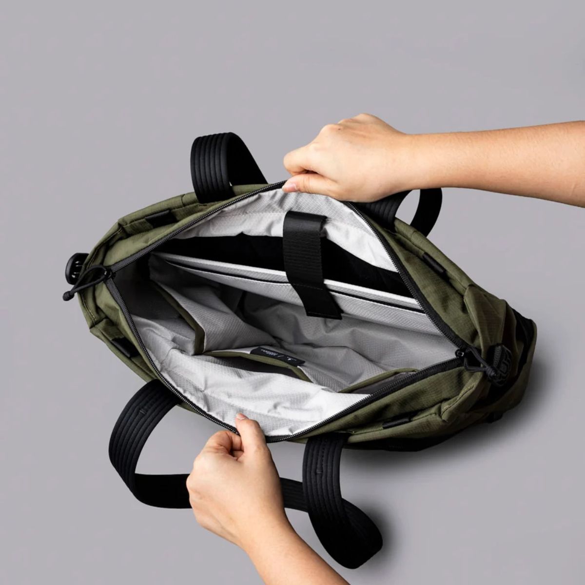 Alpaka Bravo Tote V2 14L