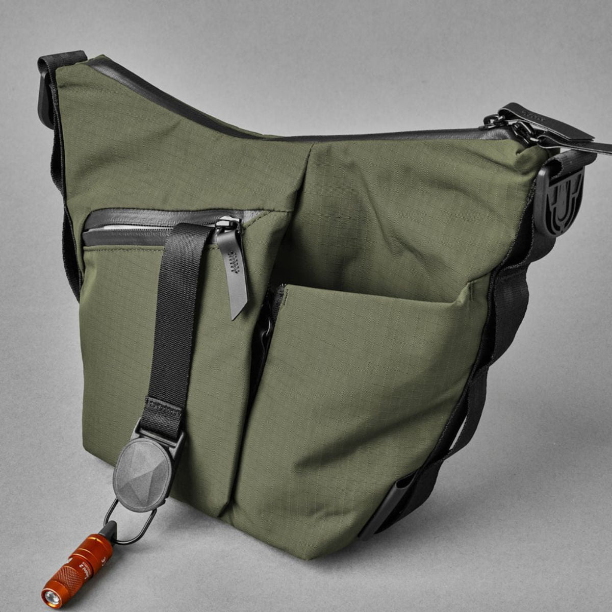 Alpaka Flow Satchel 2L