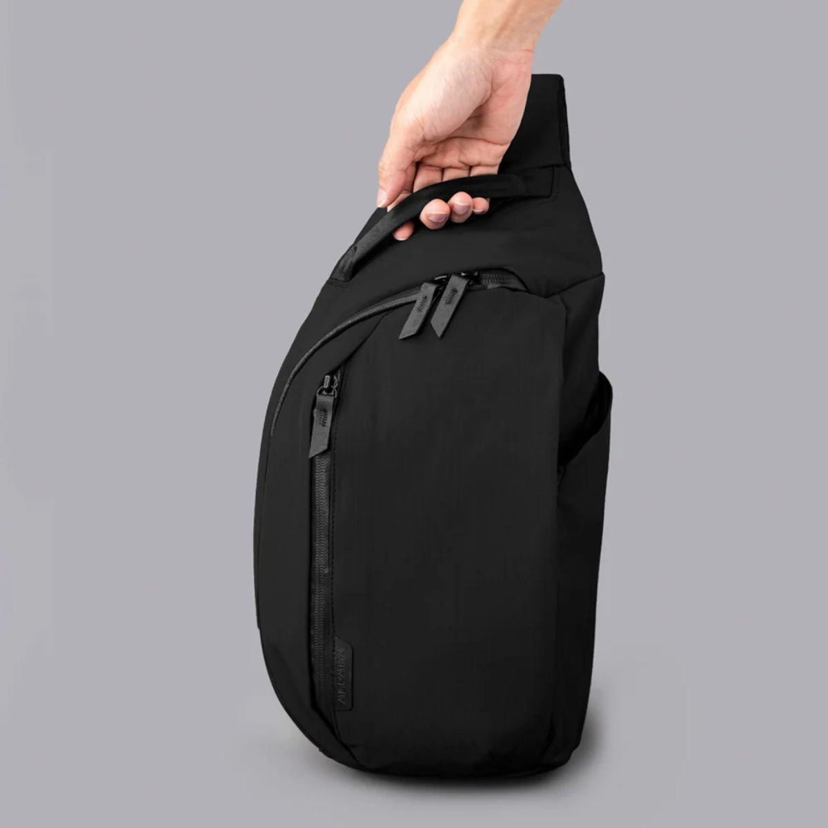 Alpaka Metro Crossbody - Right Shoulder
