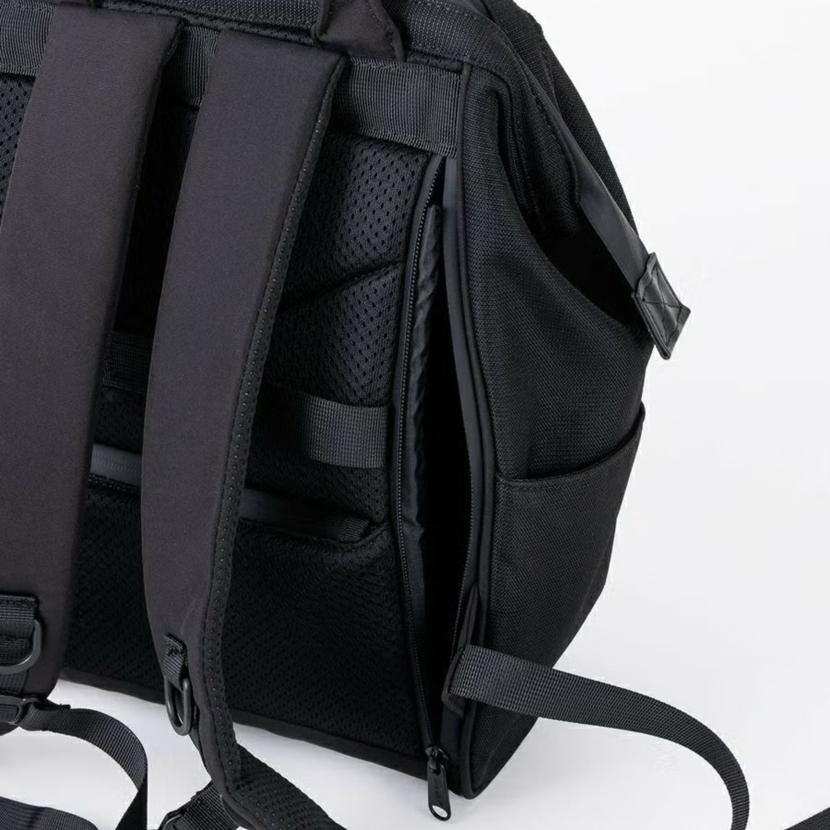 Anello Expand5 Clasp Backpack Regular