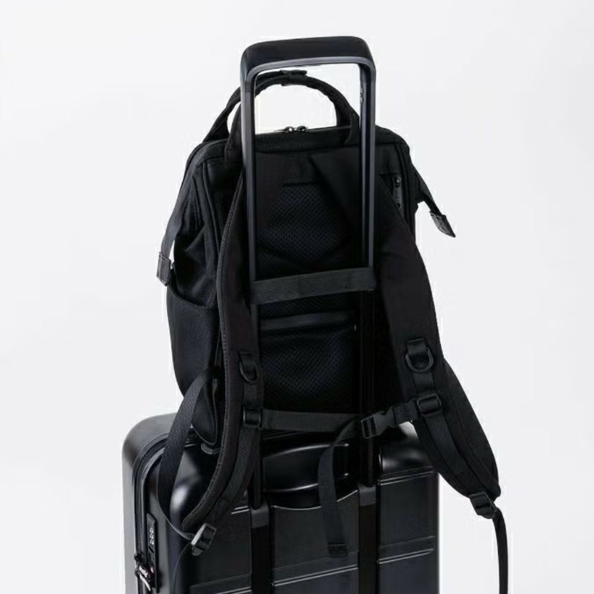 Anello Expand5 Clasp Backpack Regular