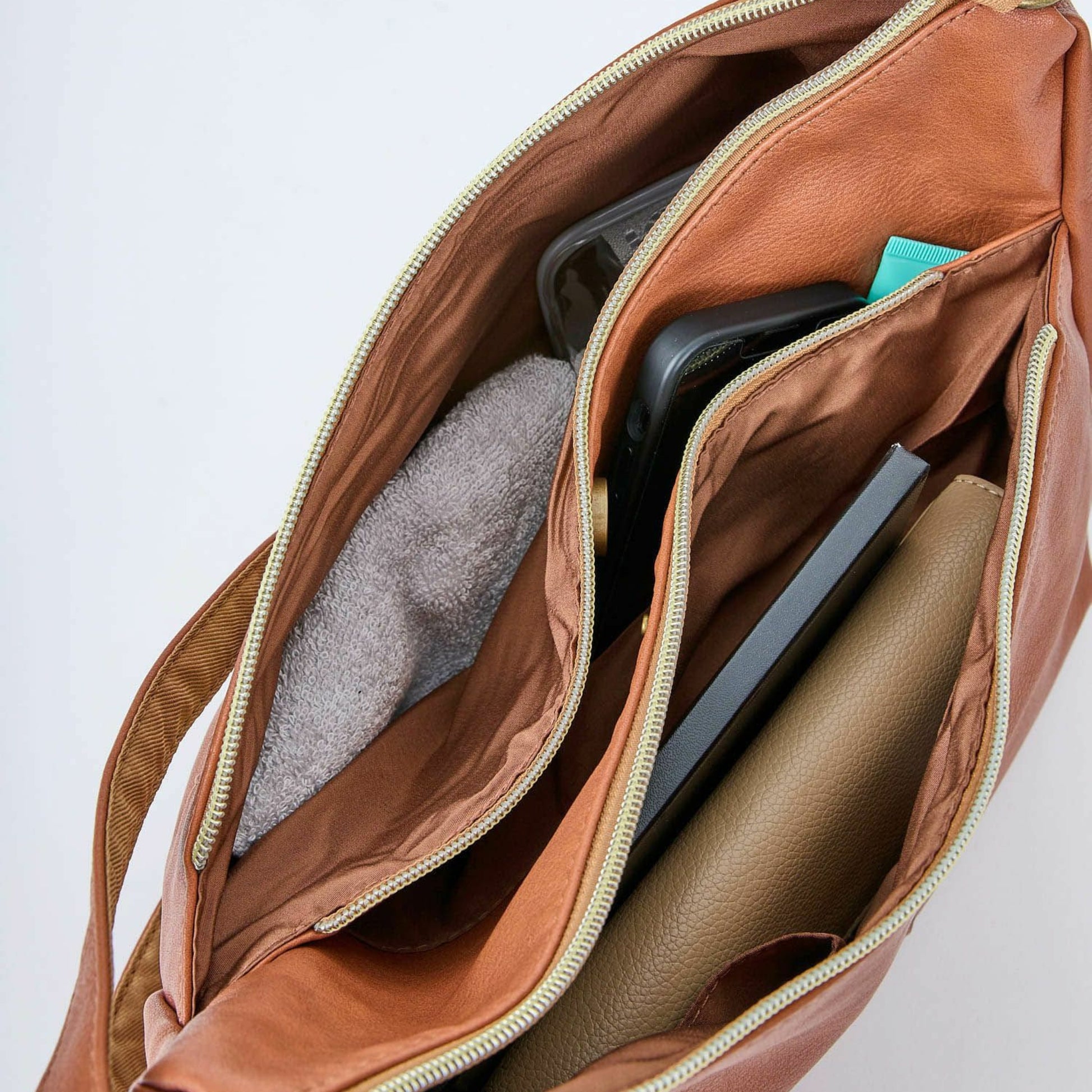 Anello Legato 3M Shoulder Bag