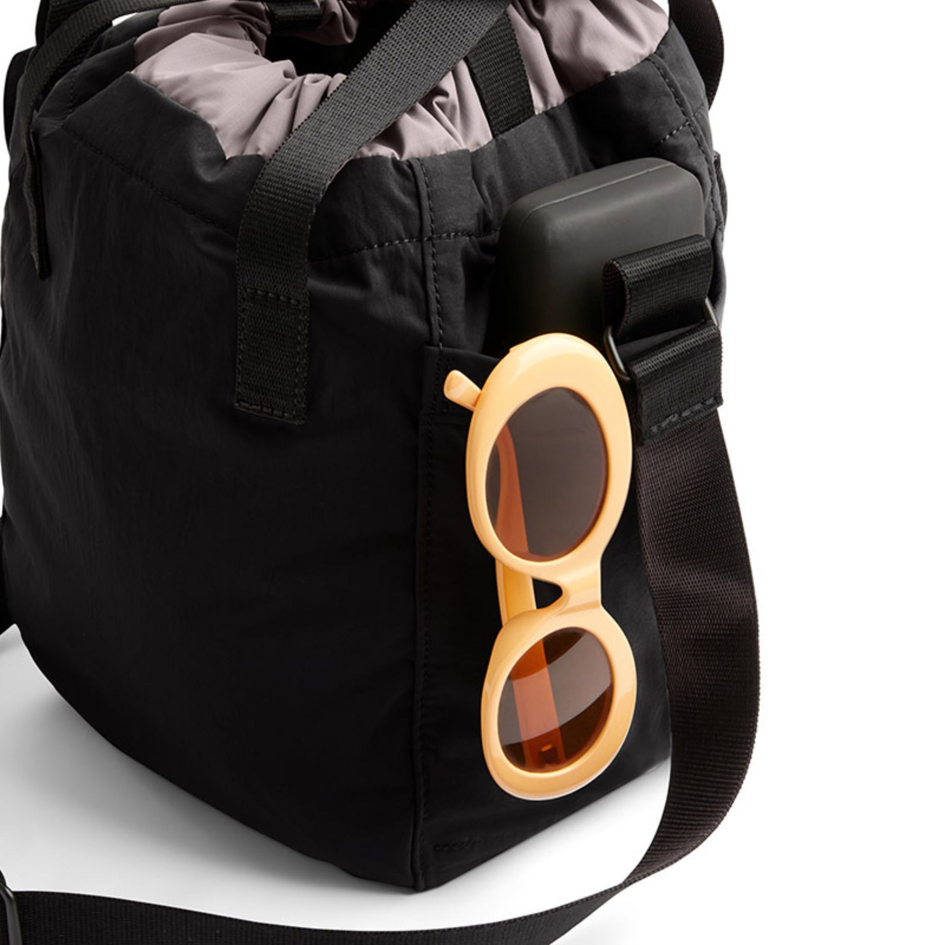 Bellroy Cinch Bucket Bag