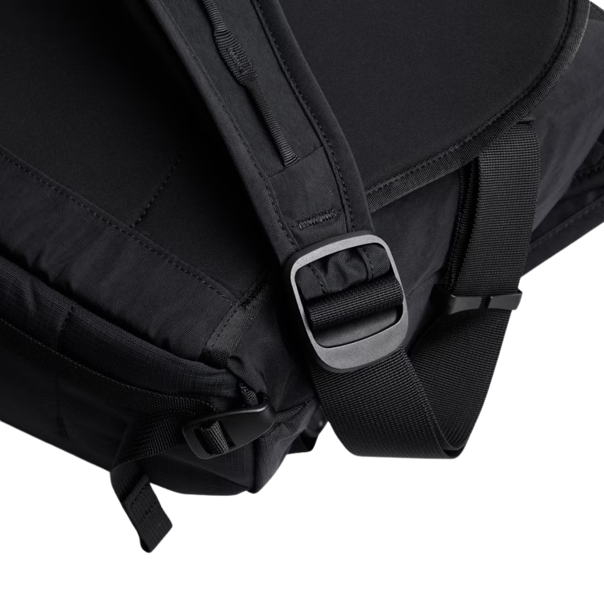 Bellroy Venture Messenger 16”