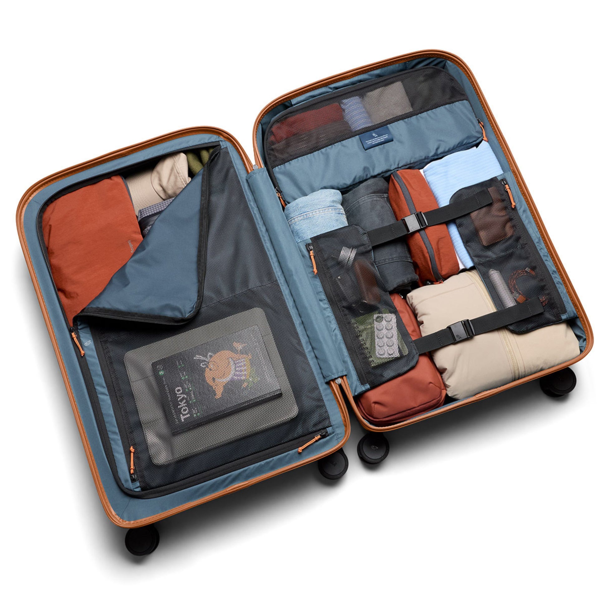Bellroy Transit Check-In Large