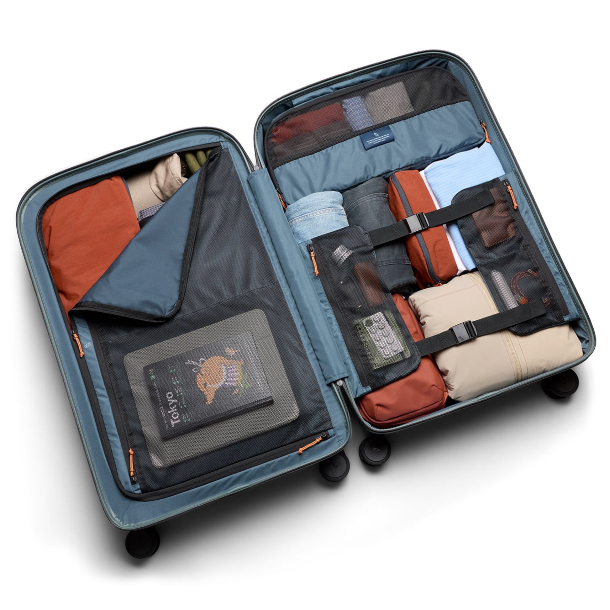 Bellroy Transit Check-In Large