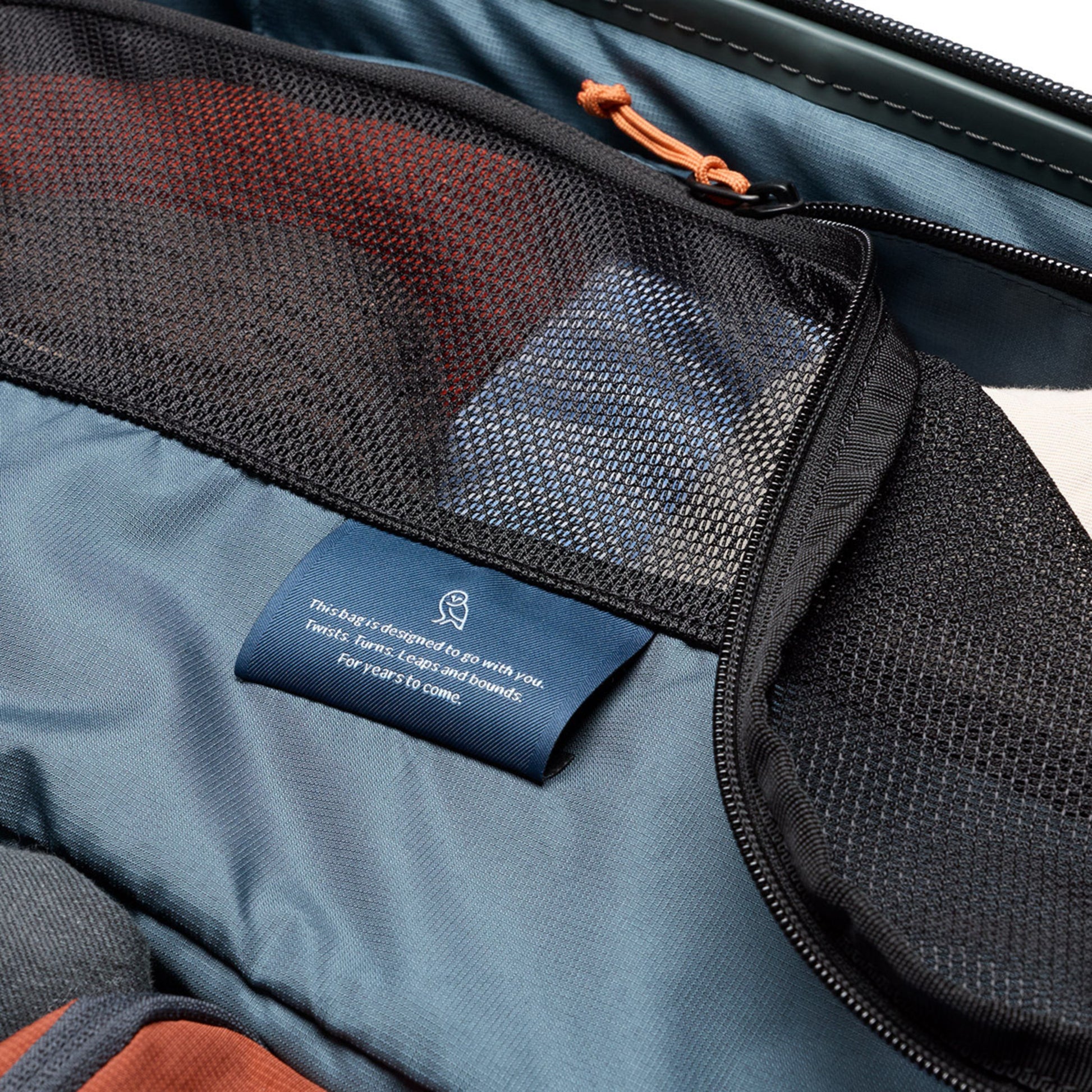 Bellroy Transit Check-In Large
