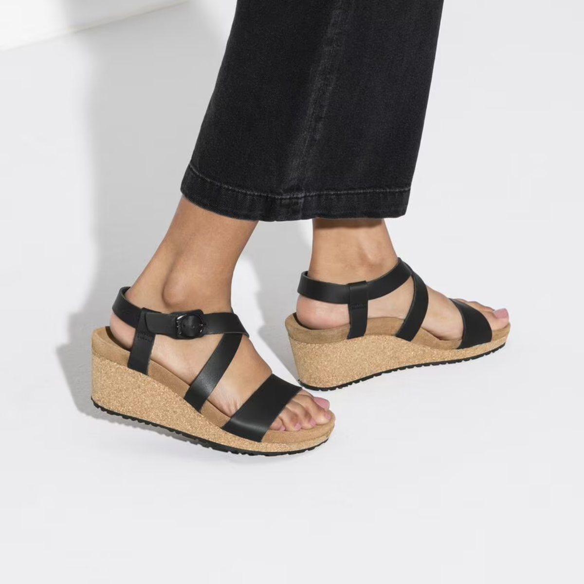 Birkenstock Women's Sibyl Leather in Black (Narrow Width)