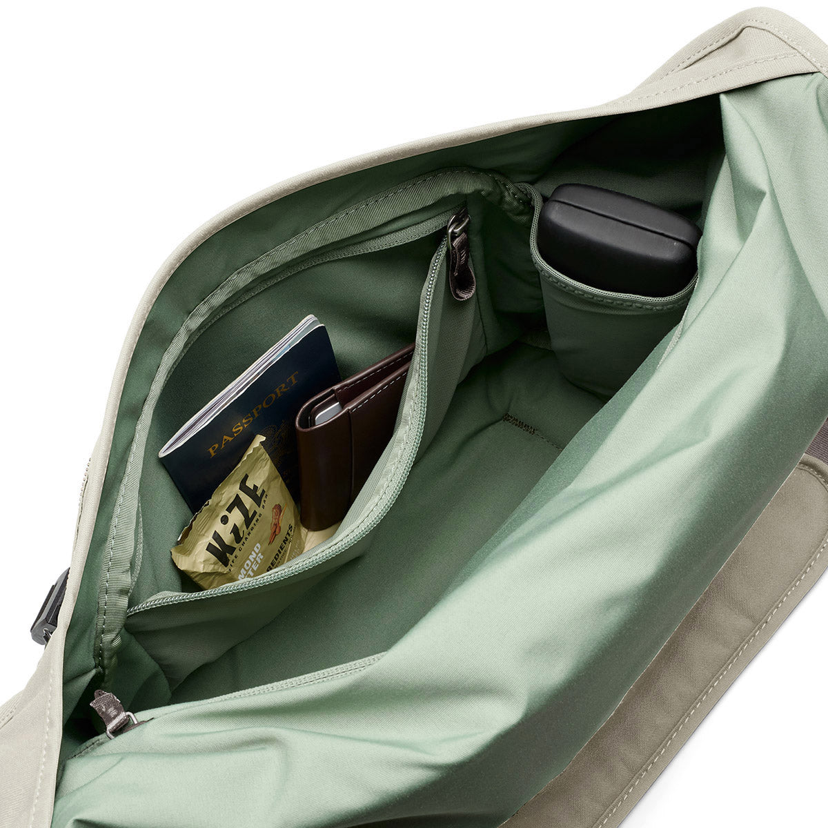 Bellroy Classic Messenger 13L
