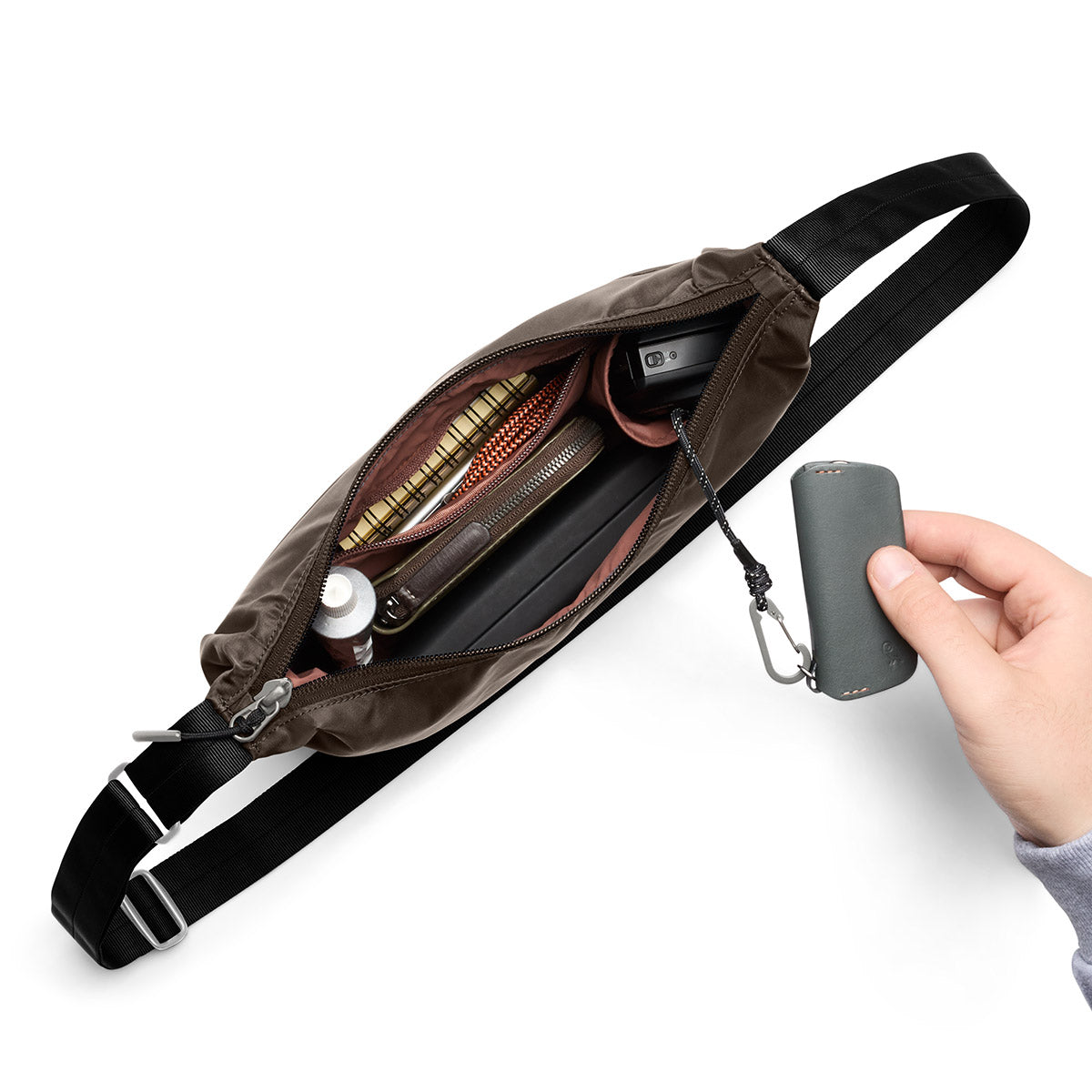 Bellroy Laneway Crescent Bag 2.5L