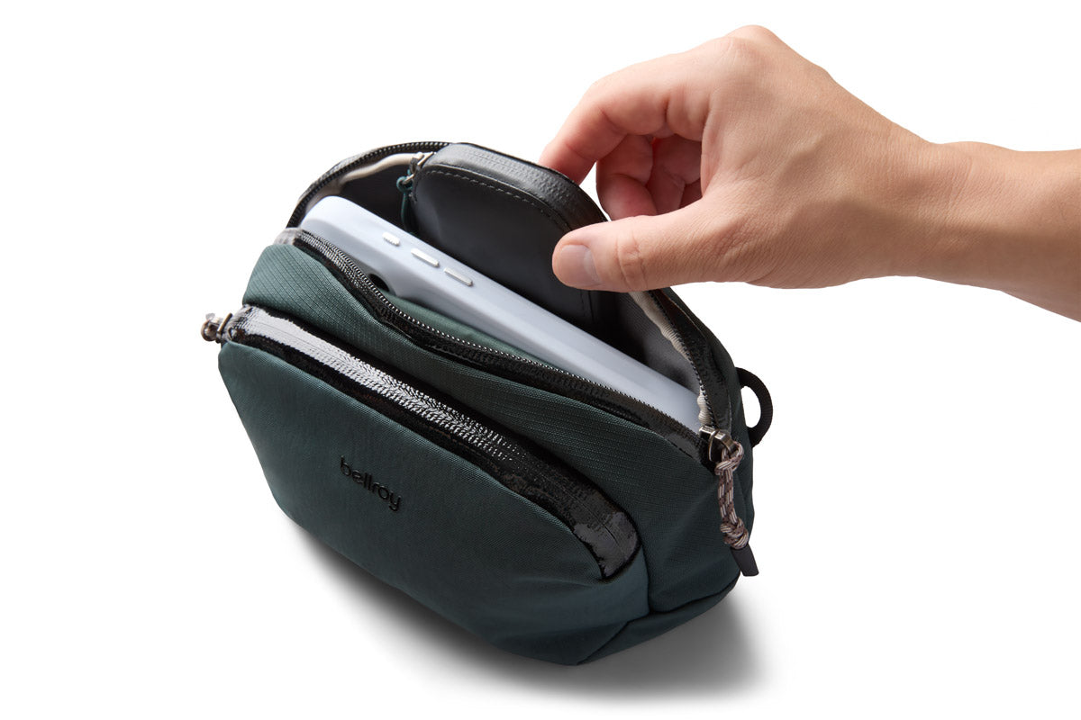 Bellroy Venture Pouch