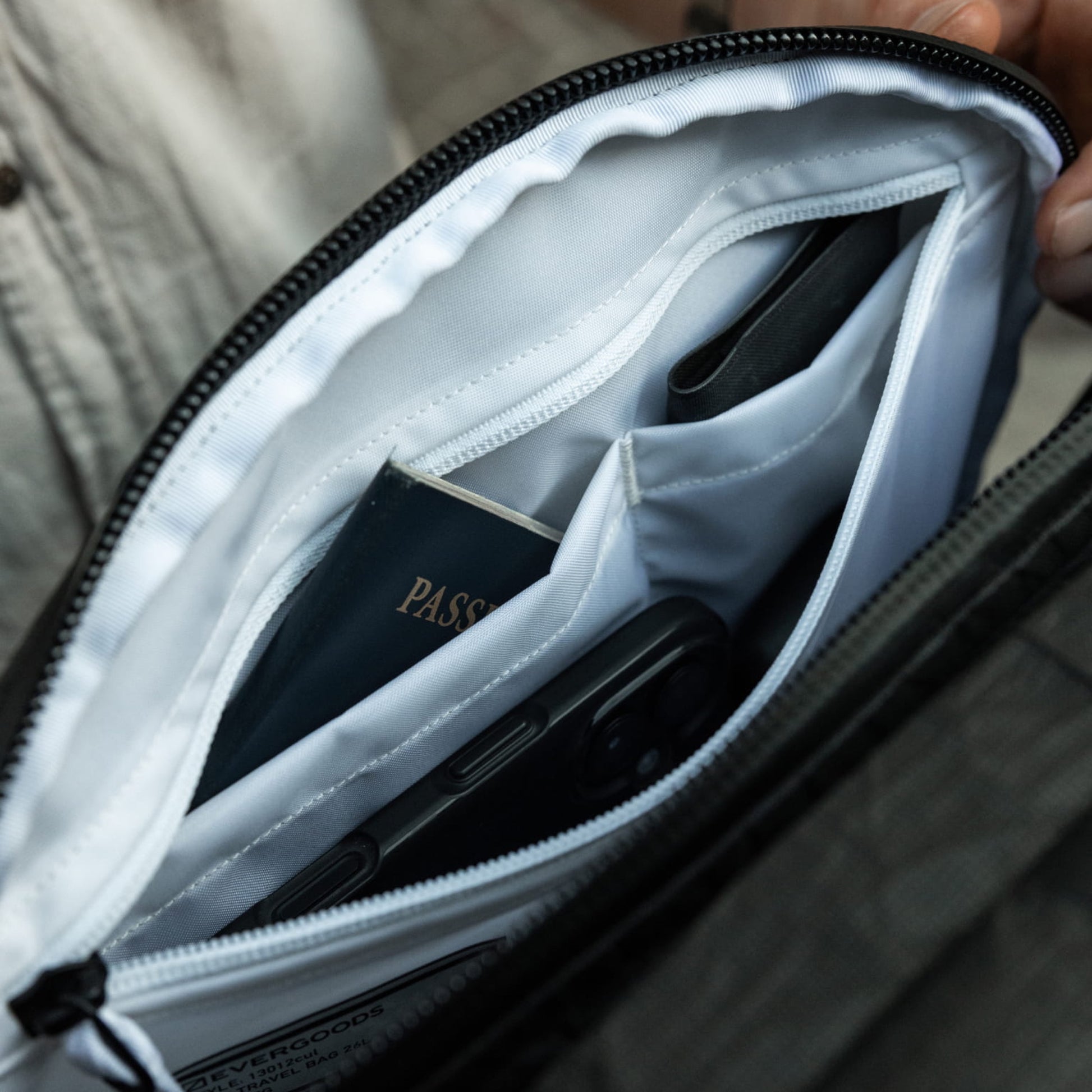 Evergoods Civic Travel Bag 26L - Ultra