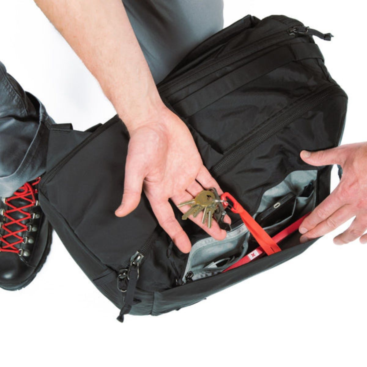 Evergoods Civic Travel Bag 26L