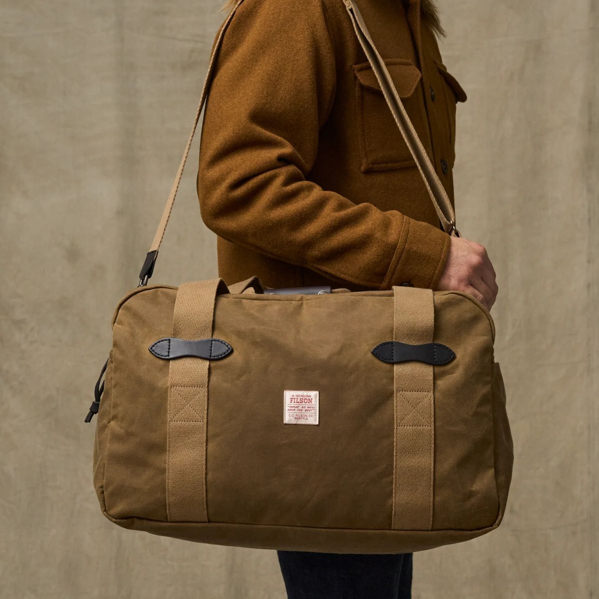 Filson Medium Tin Cloth Duffle Bag
