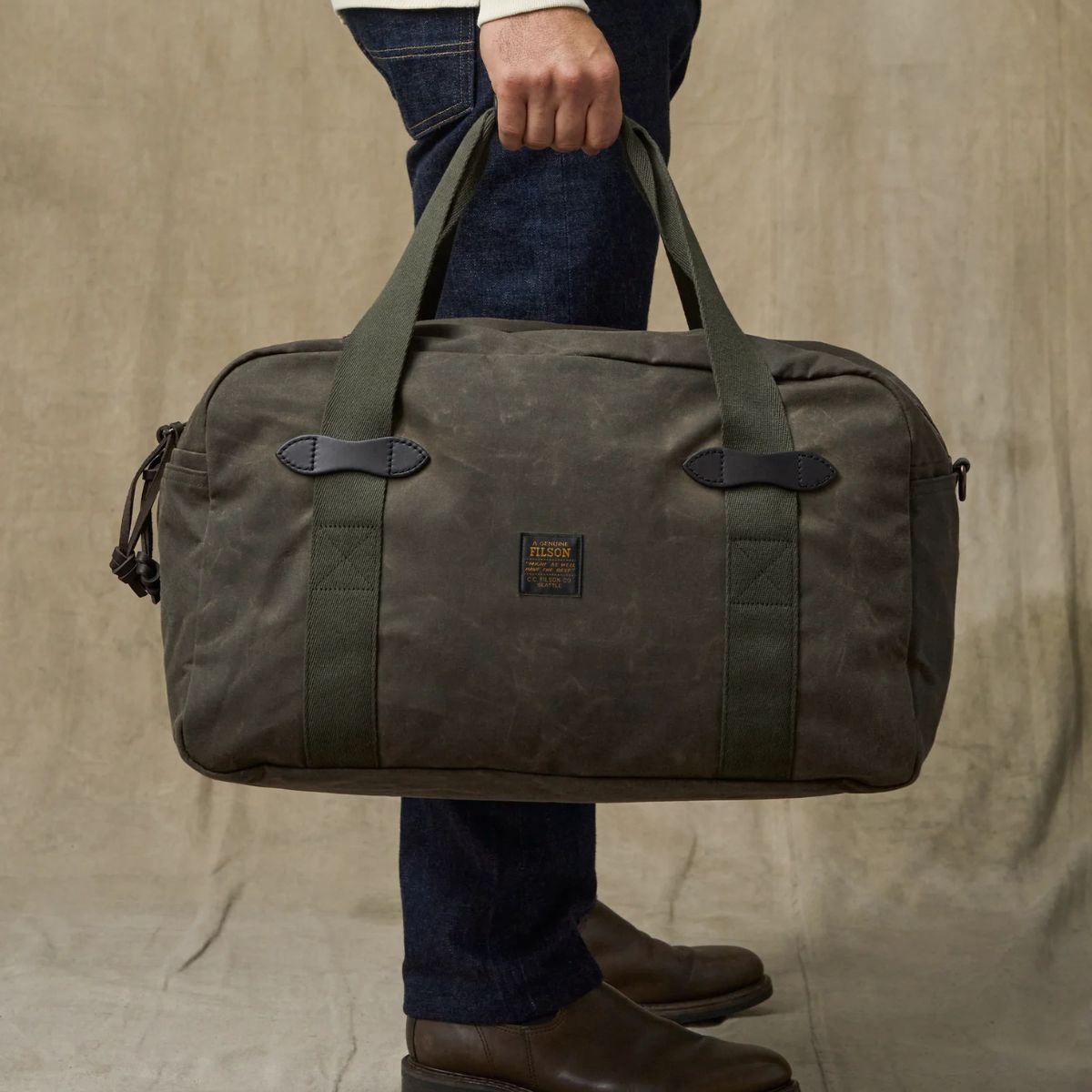Filson Medium Tin Cloth Duffle Bag