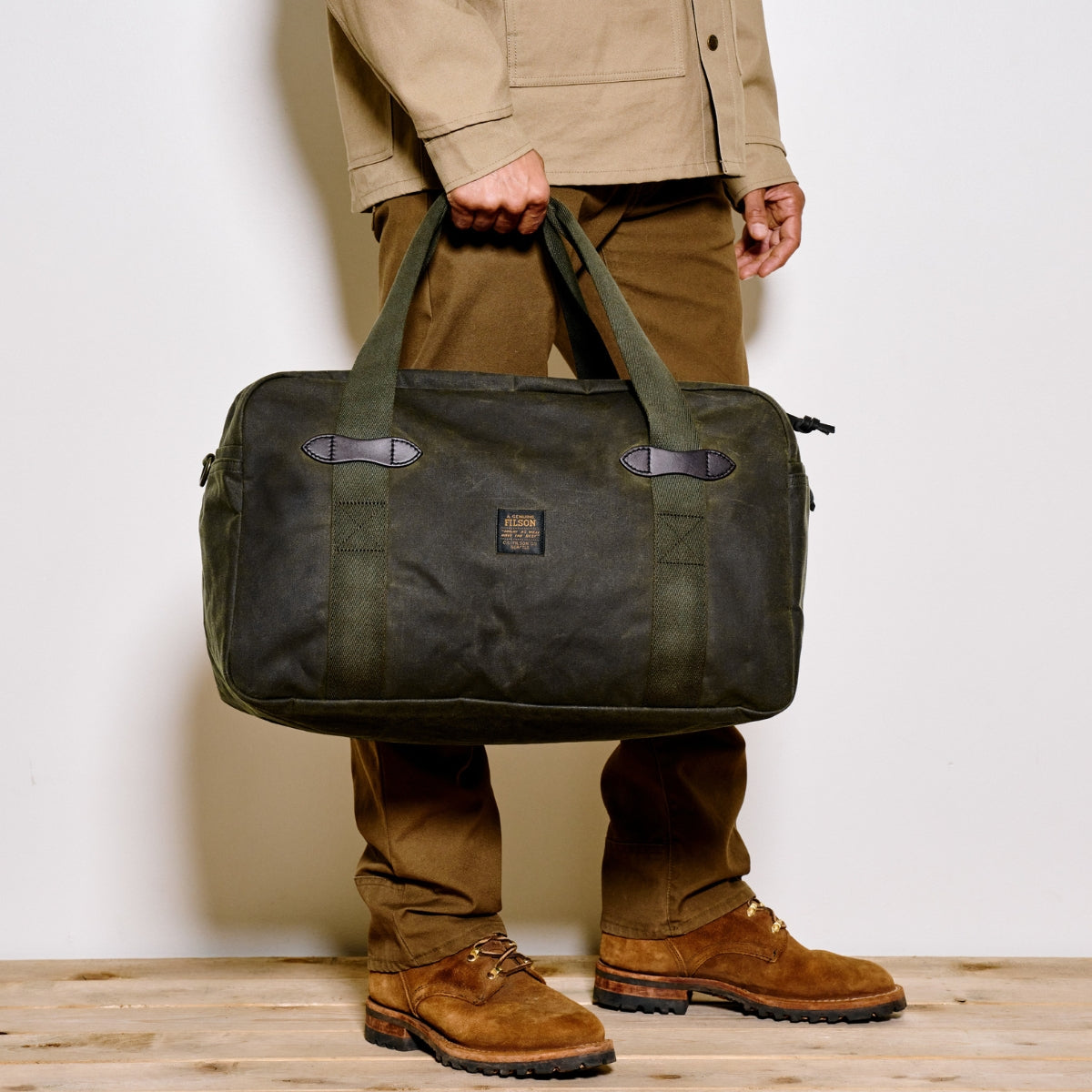 Filson Medium Tin Cloth Duffle Bag