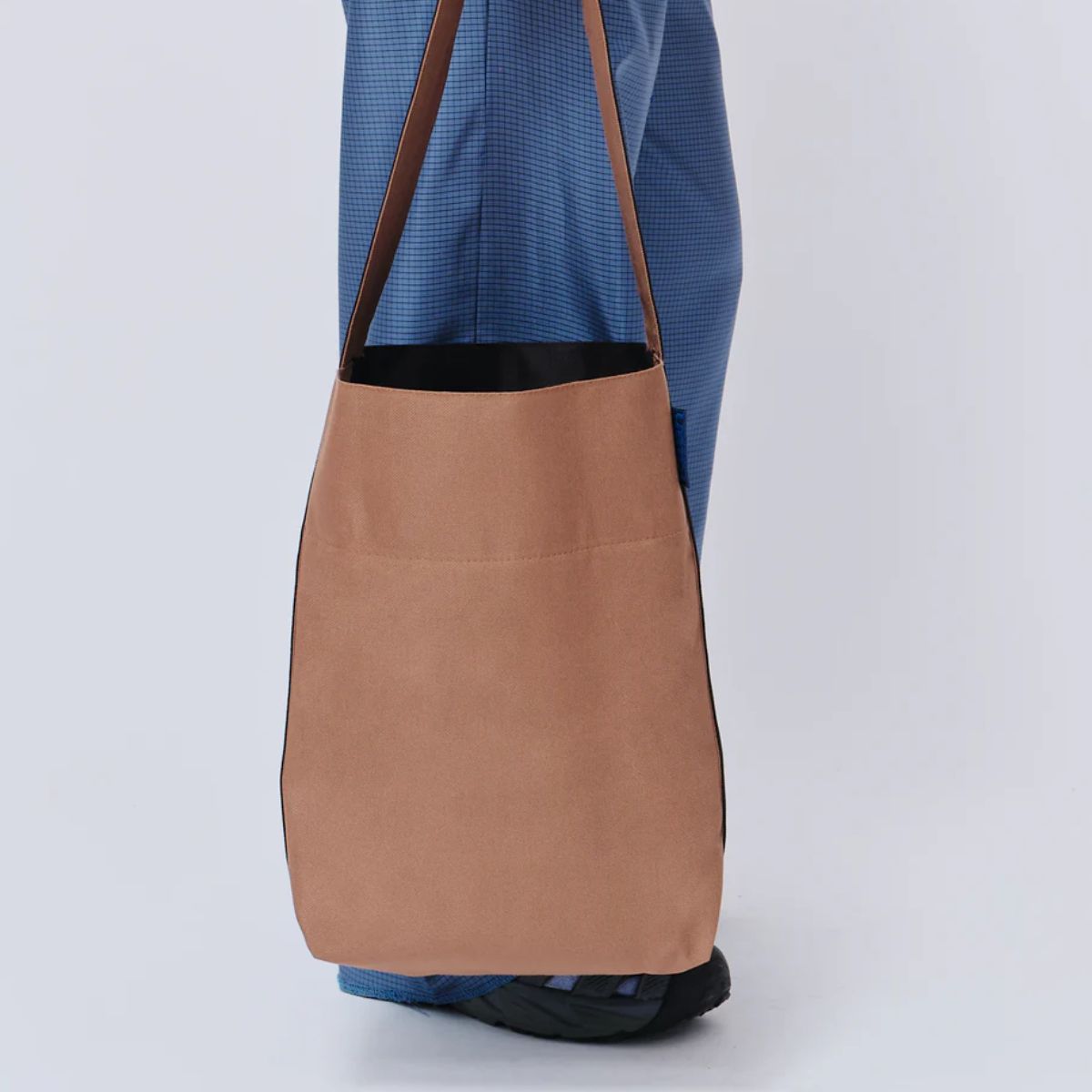 Kaan Waterproof Midi Bucket