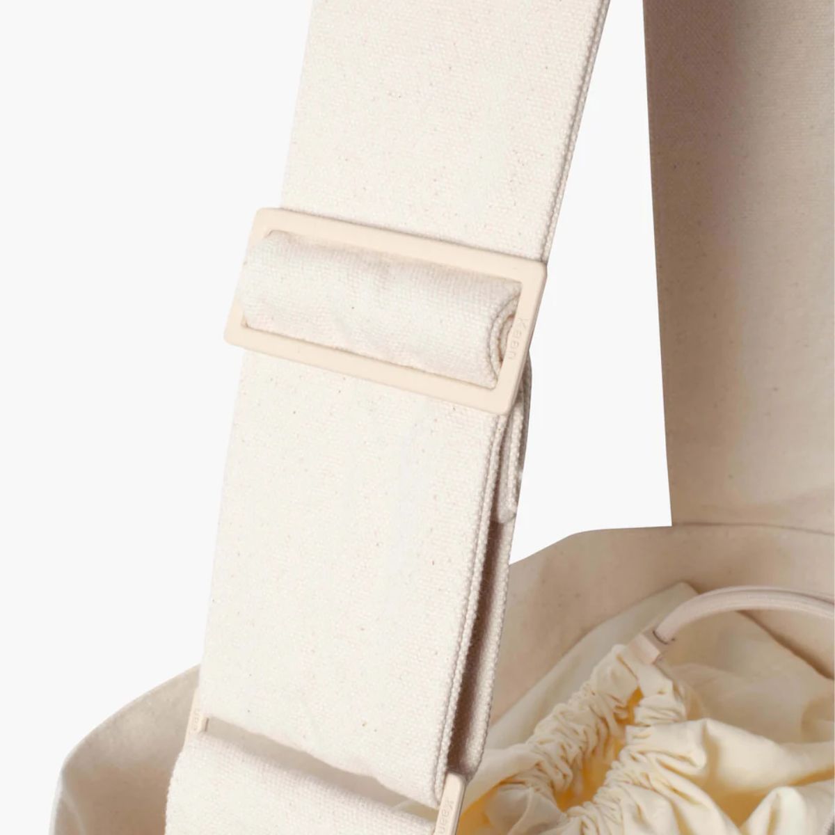 Kaan Crossbody Bucket