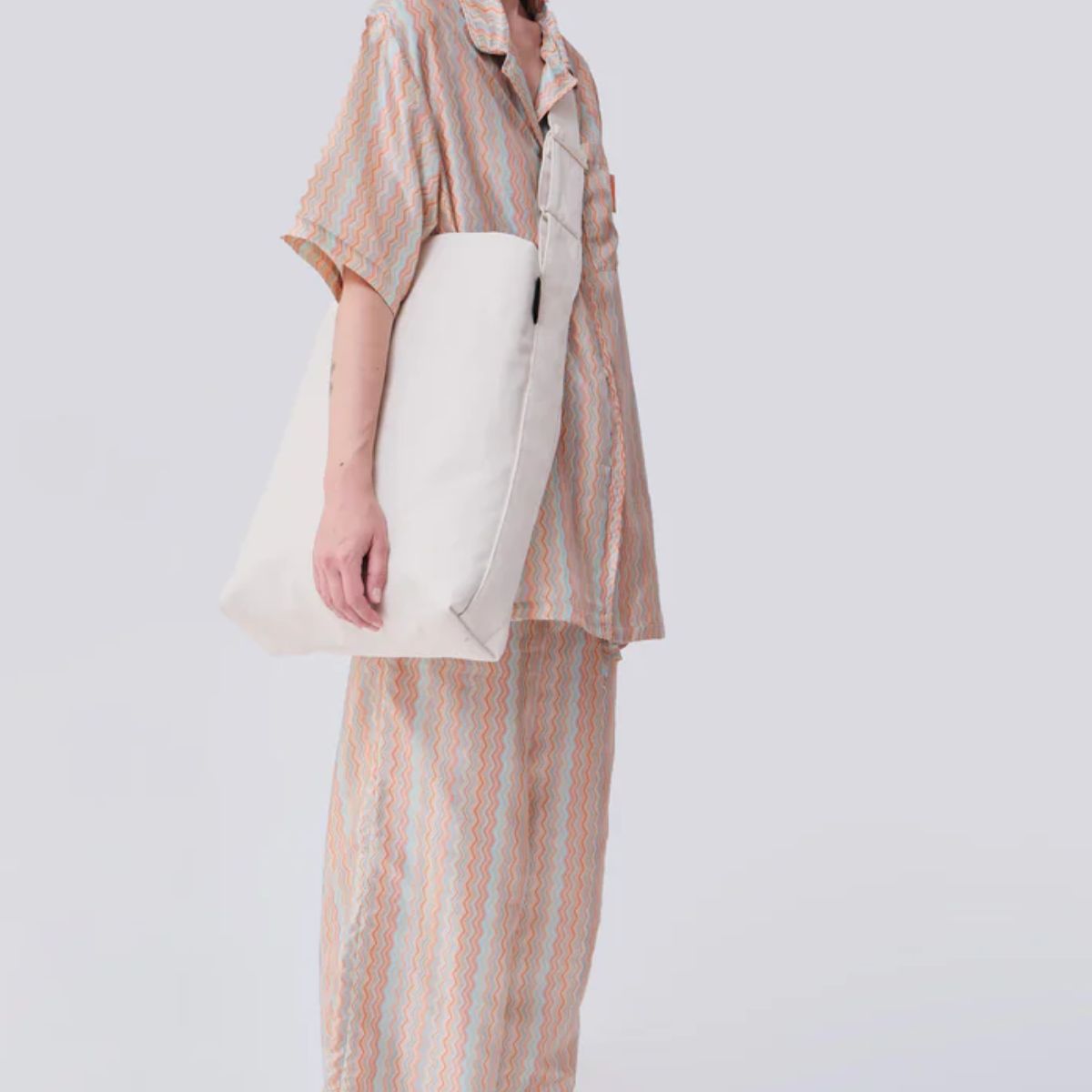 Kaan Crossbody Bucket