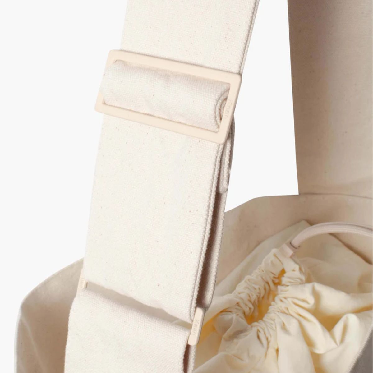 Kaan Crossbody Midi Bucket