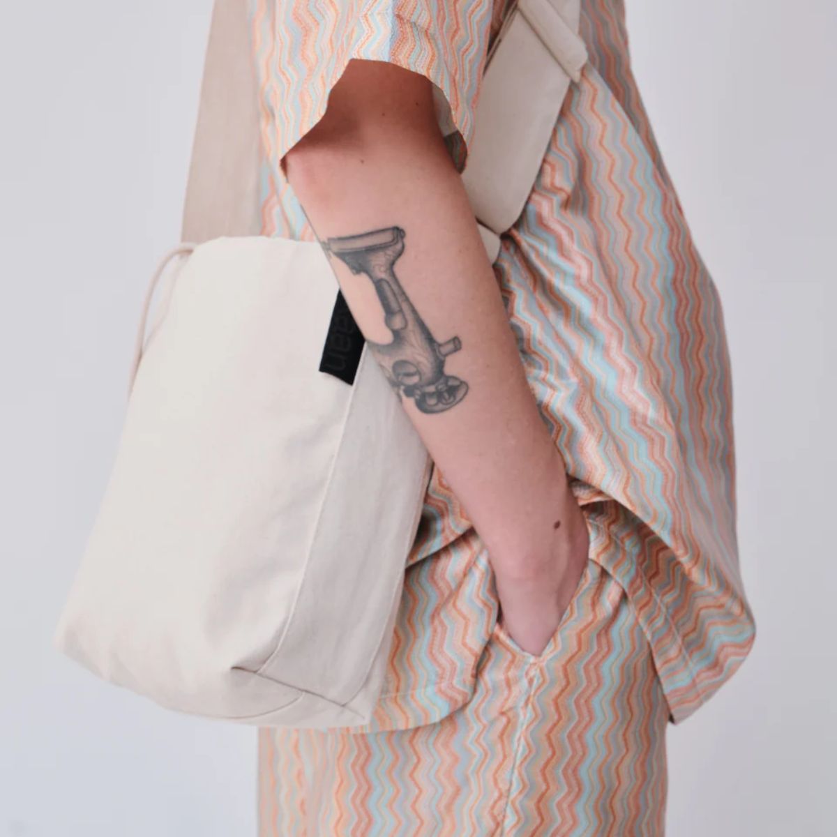 Kaan Crossbody Mini Bucket