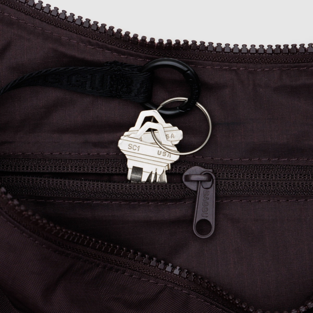 Sac croissant en nylon moyen Baggu