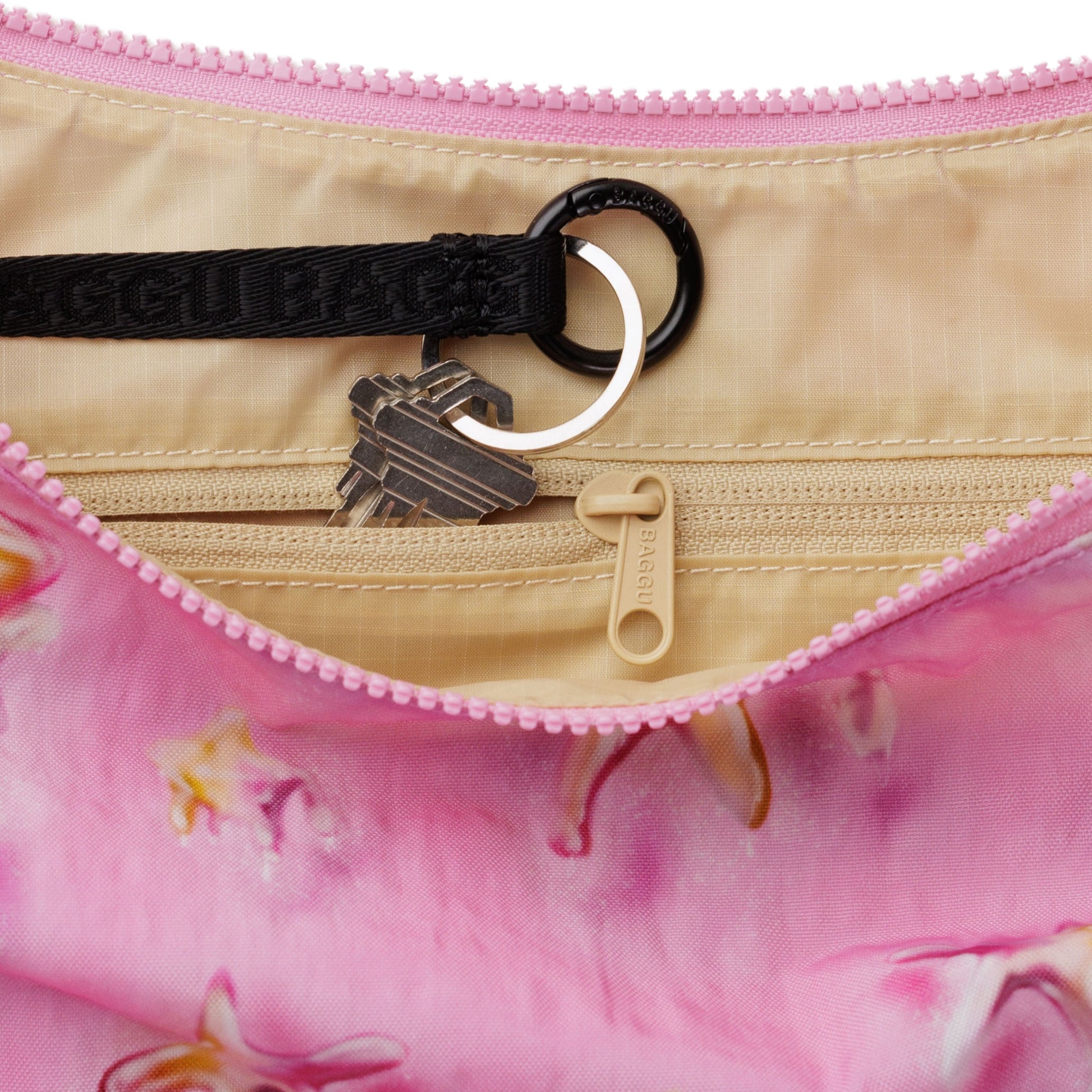 Sac croissant en nylon moyen Baggu