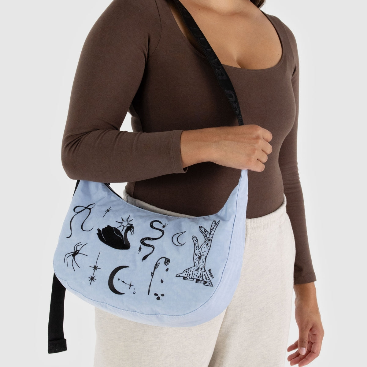 Baggu Medium Nylon Crescent Bag 47"