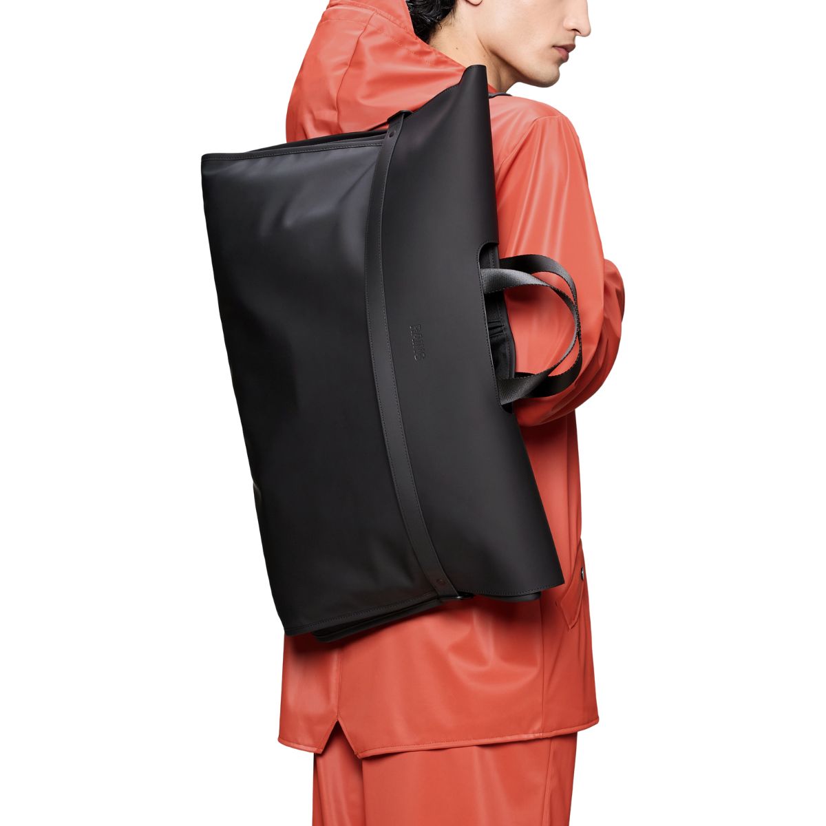 Rains OTG Suitbag