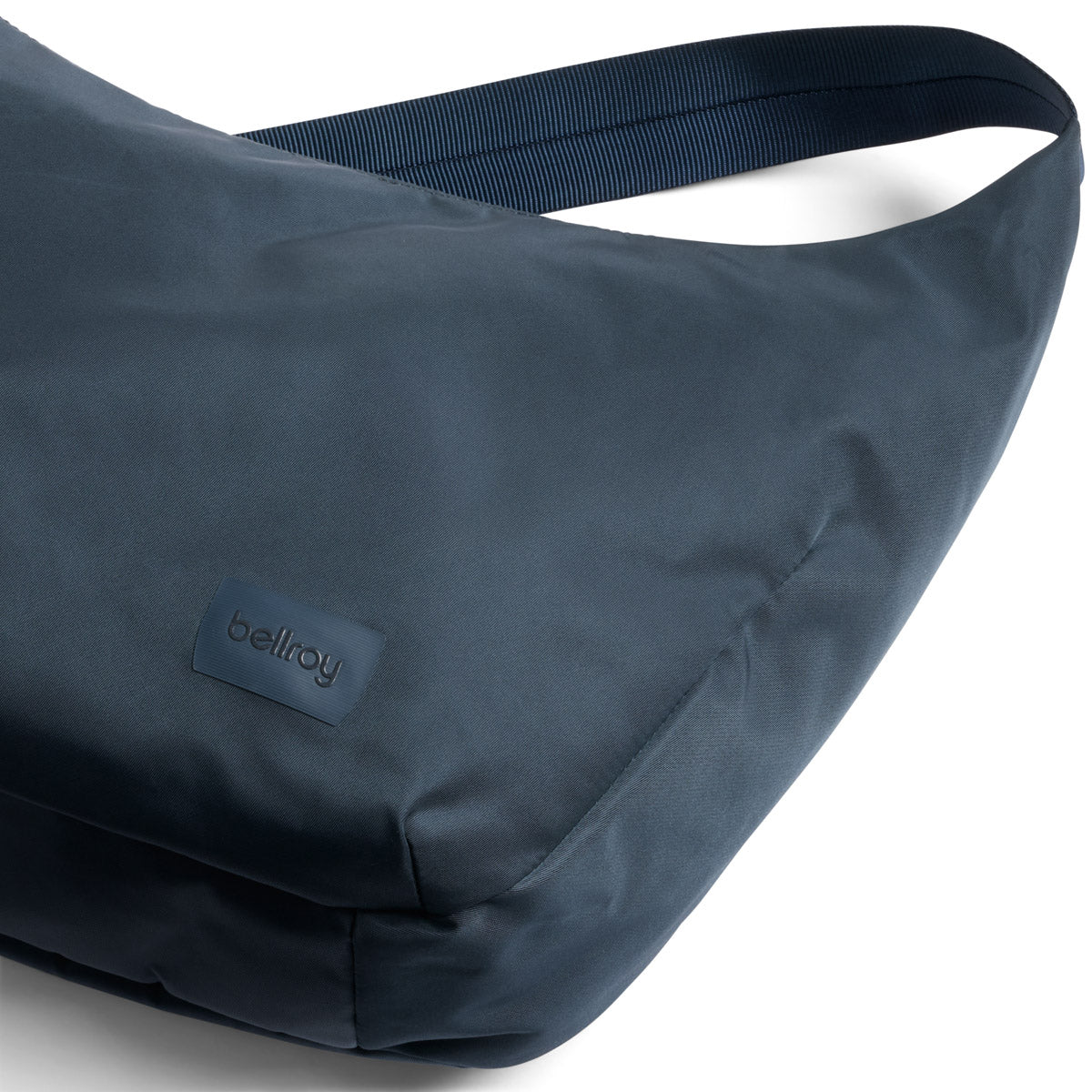 Bellroy Laneway Crescent Bag 7L