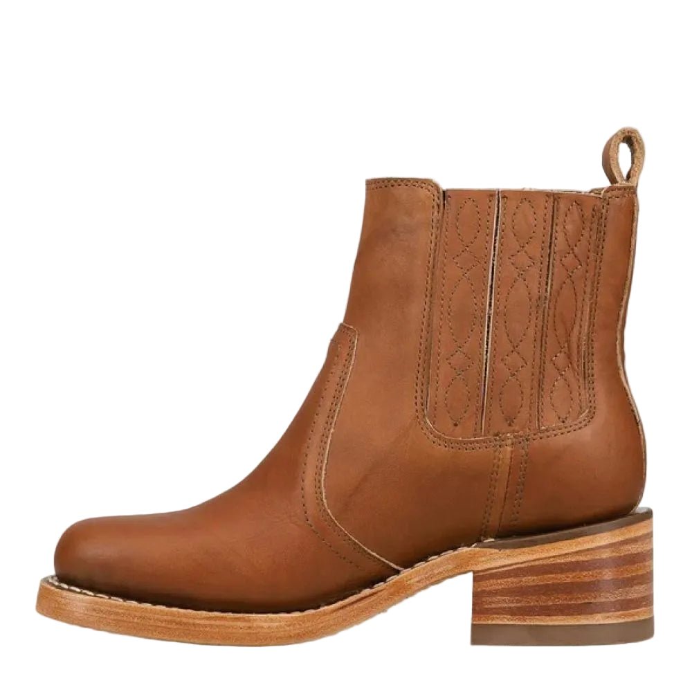 Frye Women's Campus Chelsea in Saddle/Earthquake - Getoutside Shoes