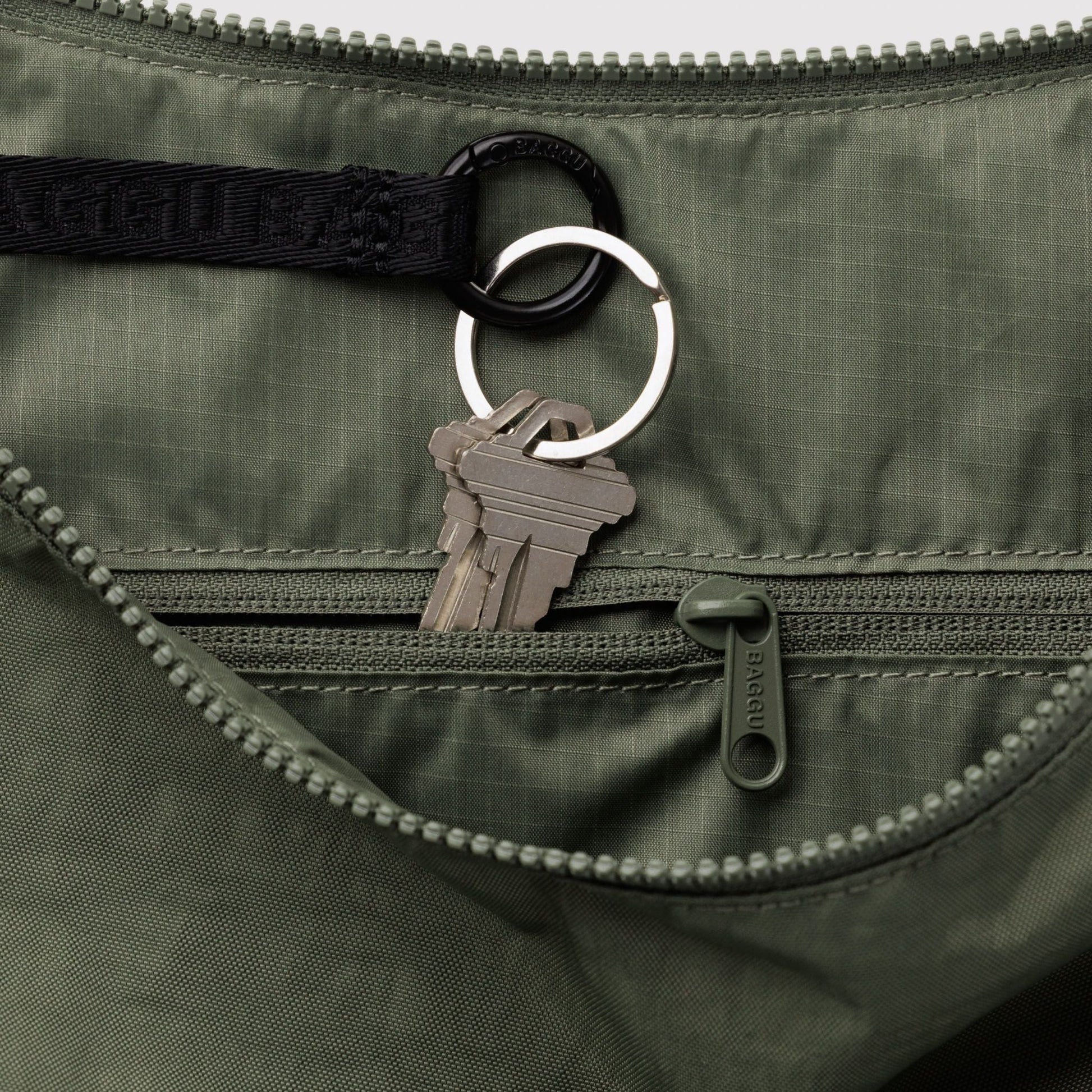 Baggu Large Nylon Crescent Bag