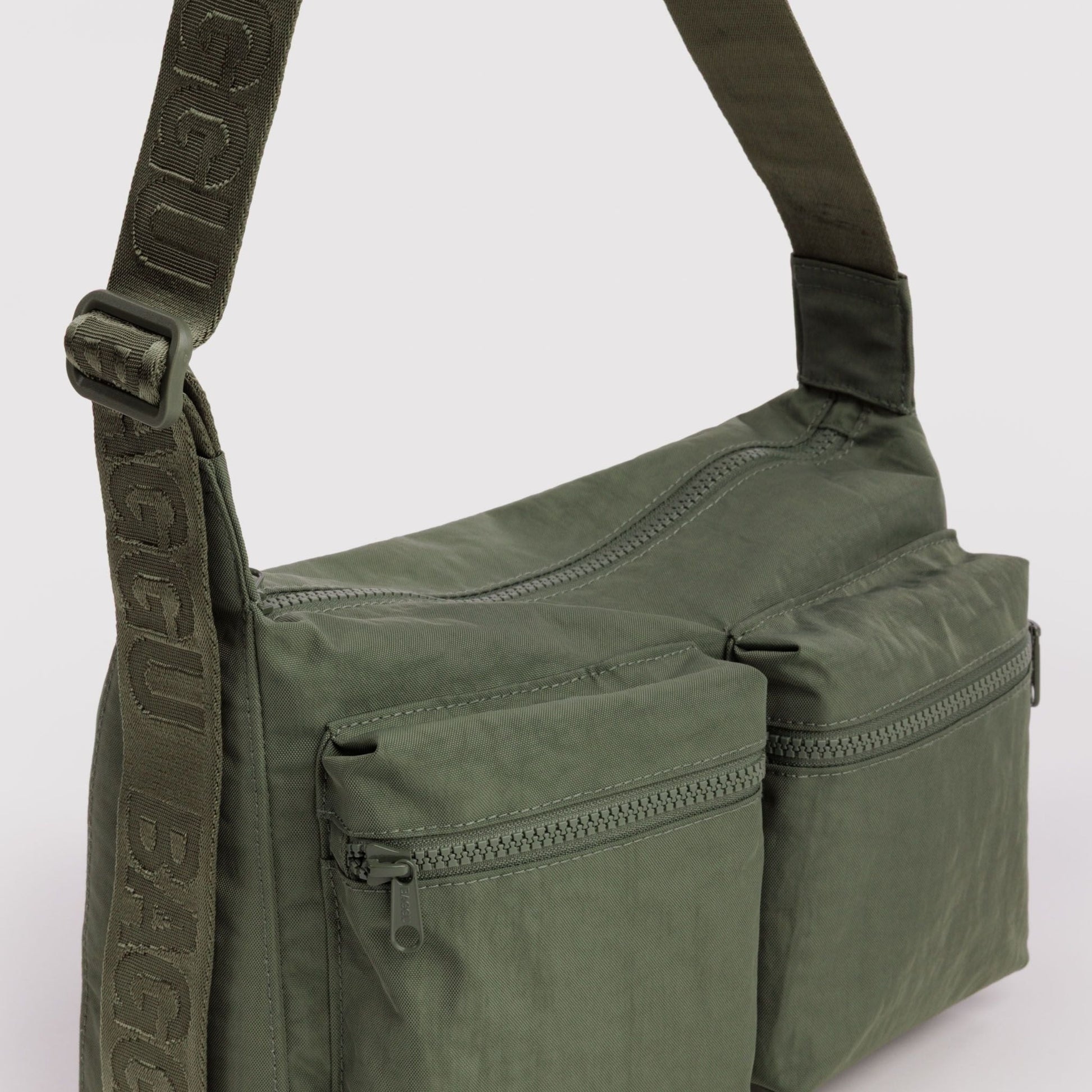 Baggu Medium Cargo Crossbody