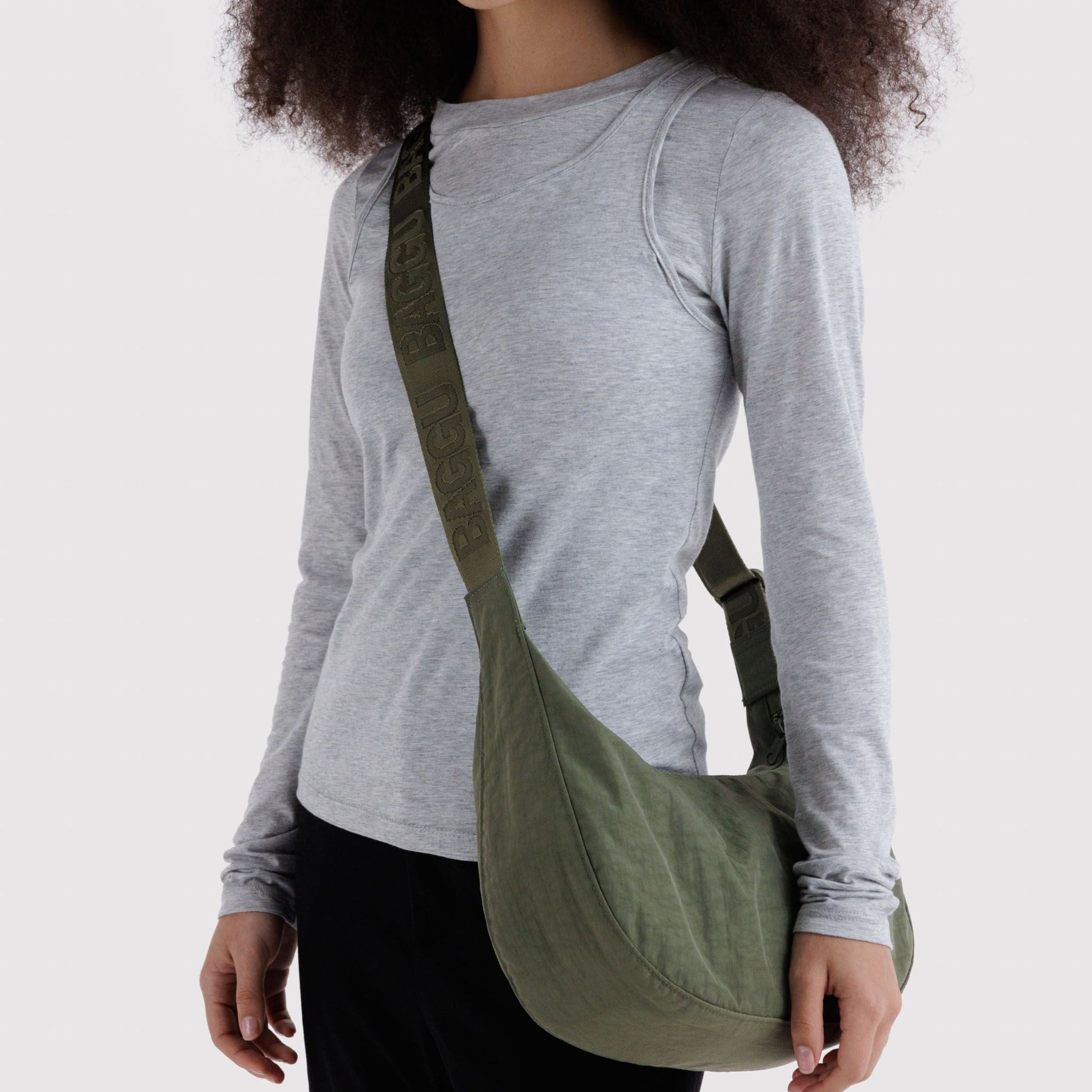 Baggu Medium Nylon Crescent Bag