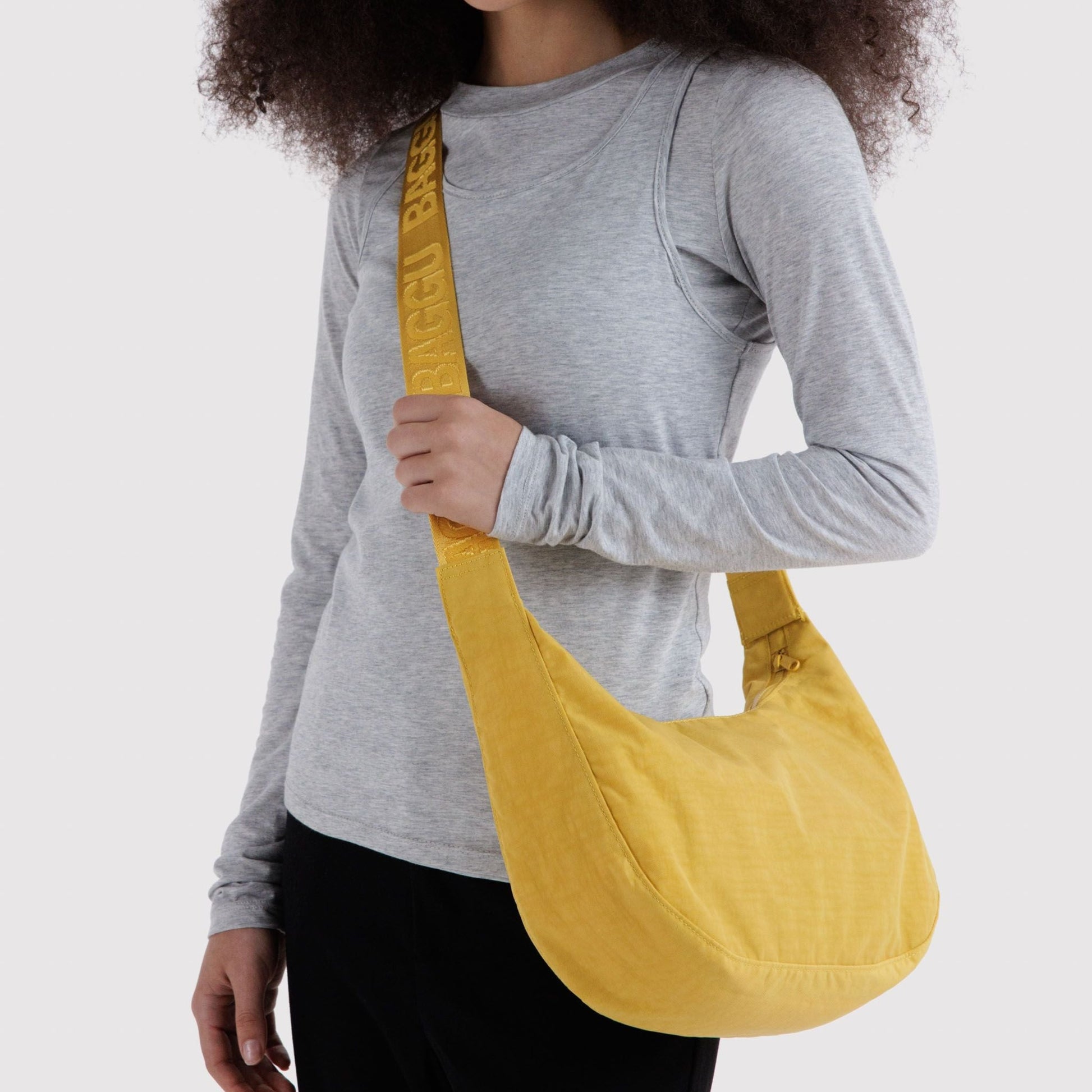 Baggu Medium Nylon Crescent Bag