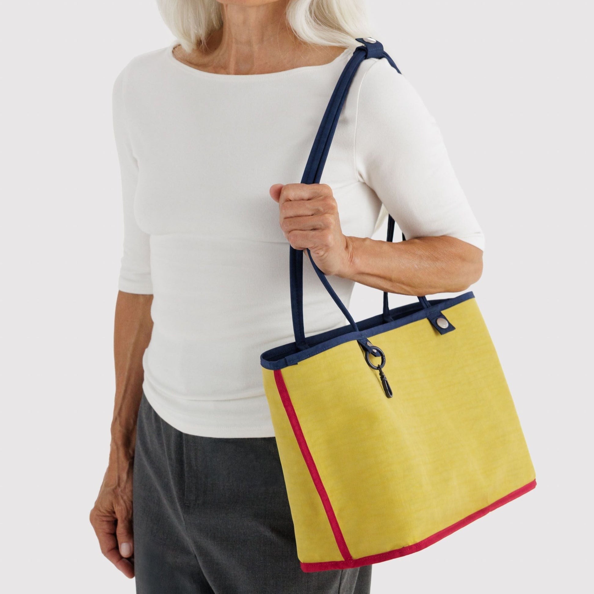 Baggu Medium Nylon Reversible Tote