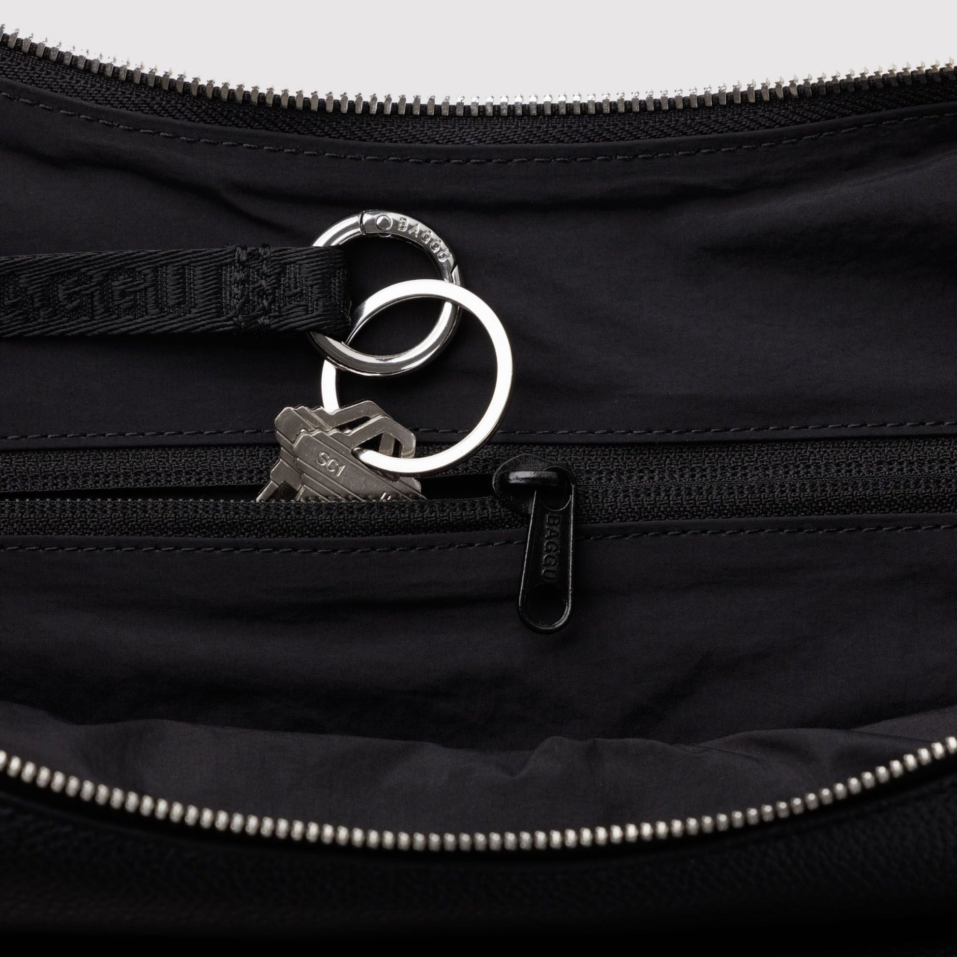 Baggu Medium Recycled Leather Flat Crescent