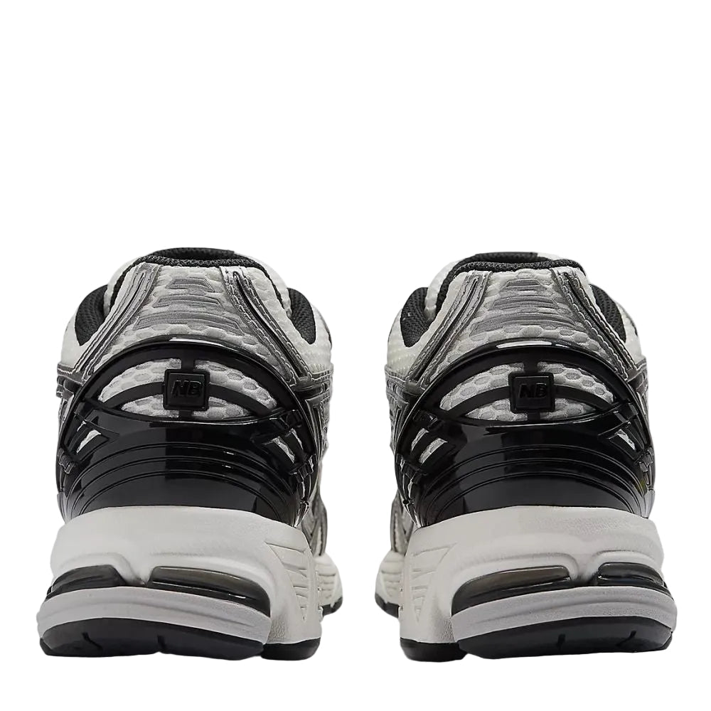 New Balance Women's 1906R in Silver Metallic with White and Sea Salt - Getoutside Shoes